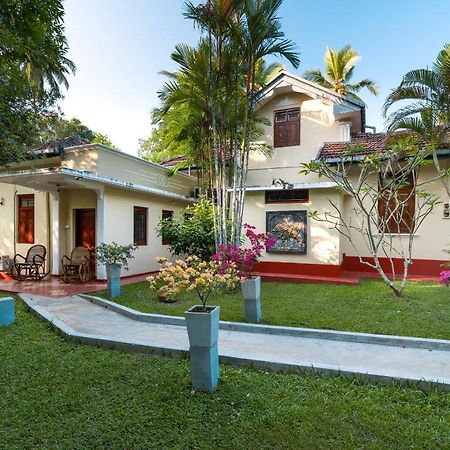 Chandra Villa Ayurveda Resort Bentota Extérieur photo