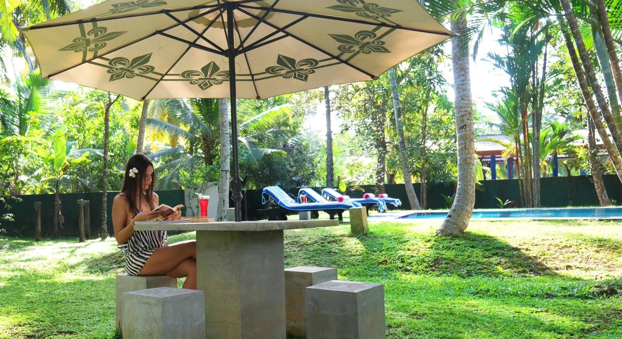 Chandra Villa Ayurveda Resort Bentota Extérieur photo